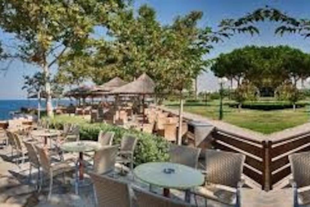 Elegant Seaside 2 Floor Apartment เอเธนส์ ภายนอก รูปภาพ