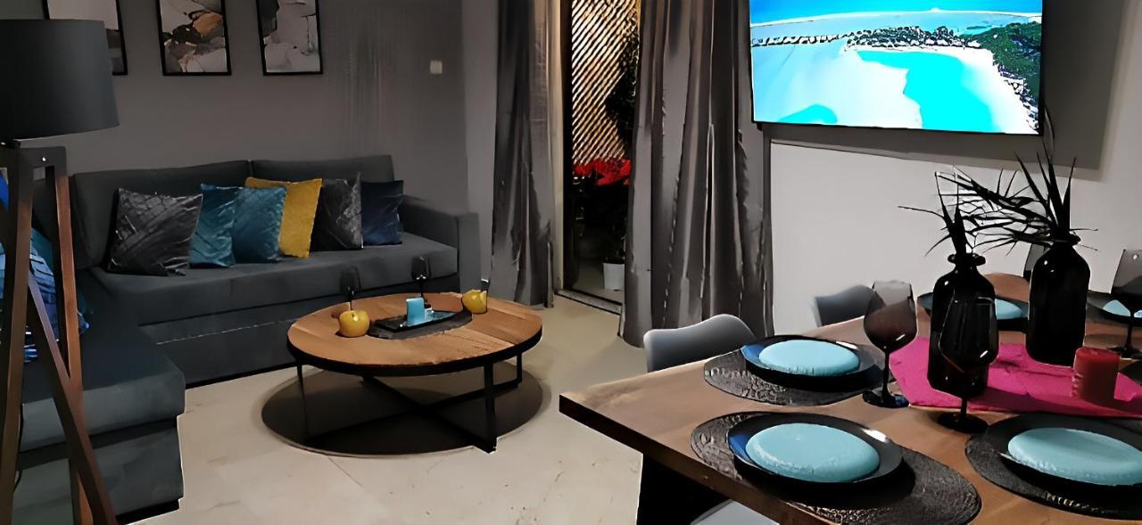 Elegant Seaside 2 Floor Apartment เอเธนส์ ภายนอก รูปภาพ